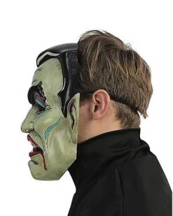 Vintage Vampire Half Mask -Spirit Halloween Deals Store 01490325 d